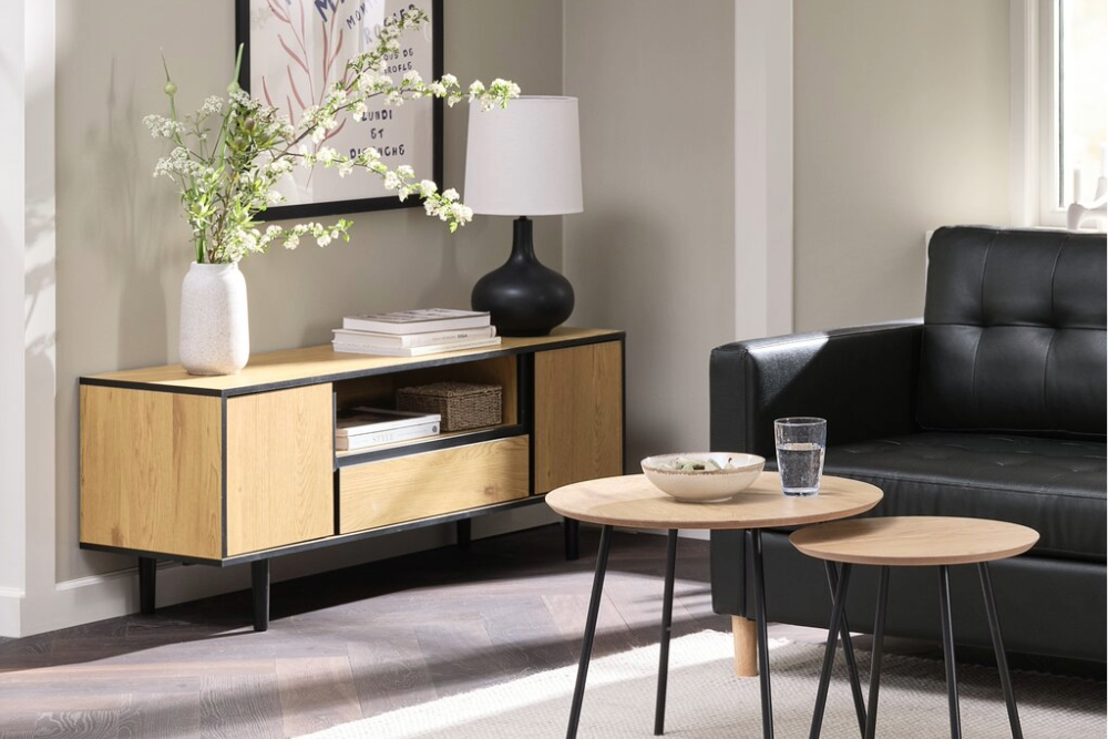 Spar 25-50% på utvalgte TV-benker