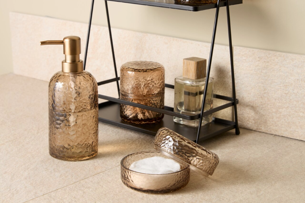 Spar 30-50% på utvalgt baderomstilbehør