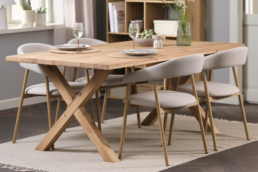 Spar 30-50% på utvalgte spisestoler