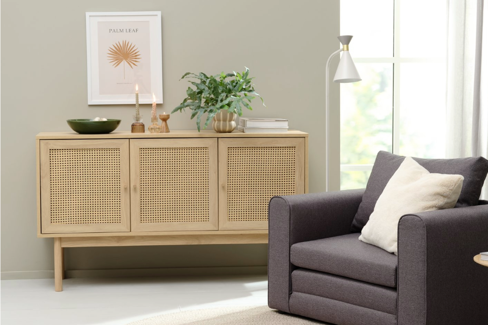 Spar 20-40% på utvalgte skjenker og vitriner