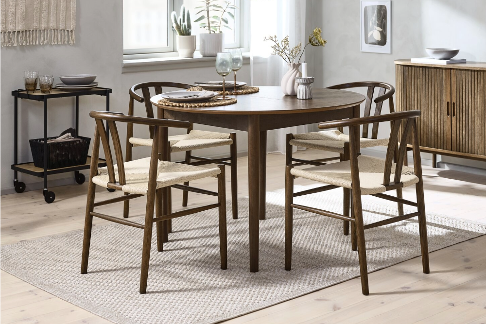 Spar 25-40% på utvalgte spisebord