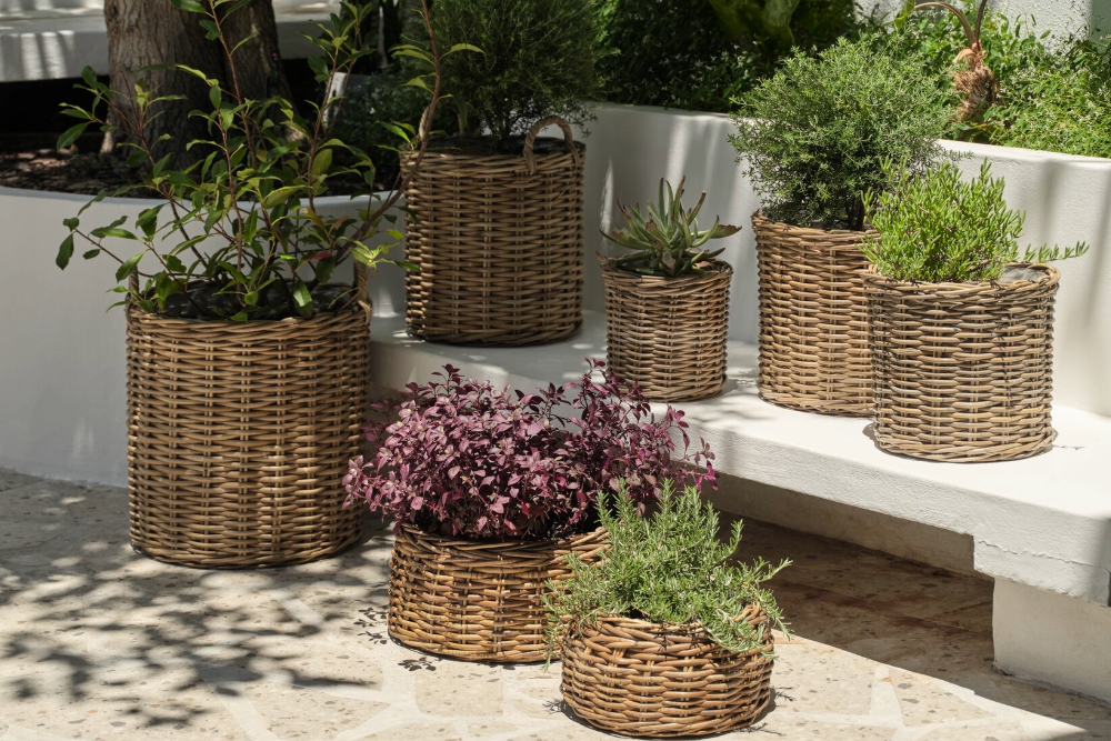 Blomsterpotter og plantekasser