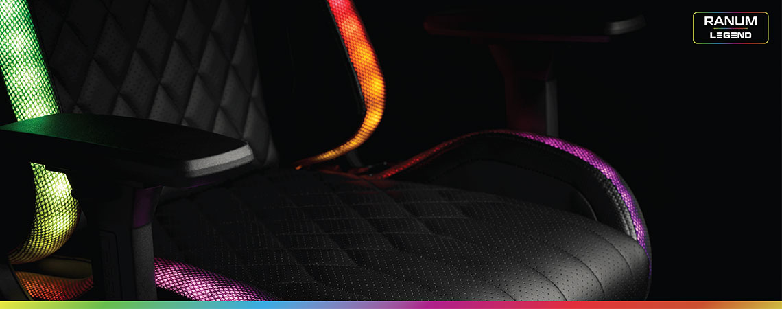 Svart gamingstol med LED-lys i regnbuens farger