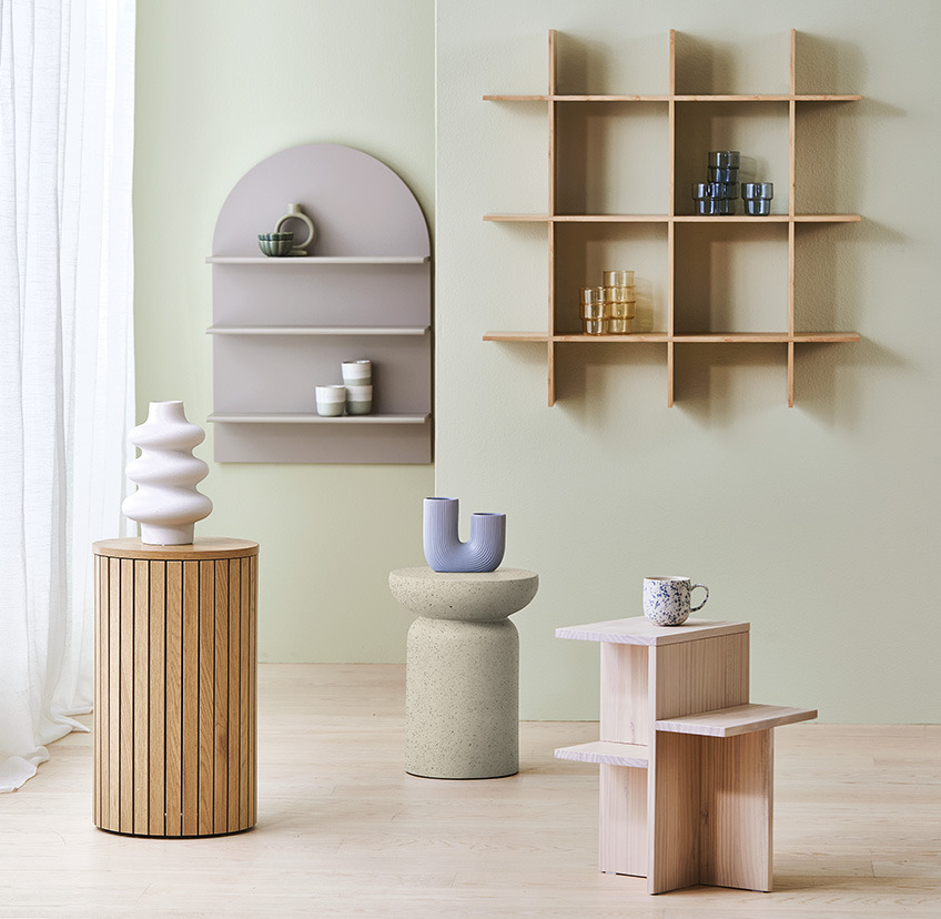 Et utvalg av små møbler og dekorasjon til hjemmet for å oppdatere ditt interiør