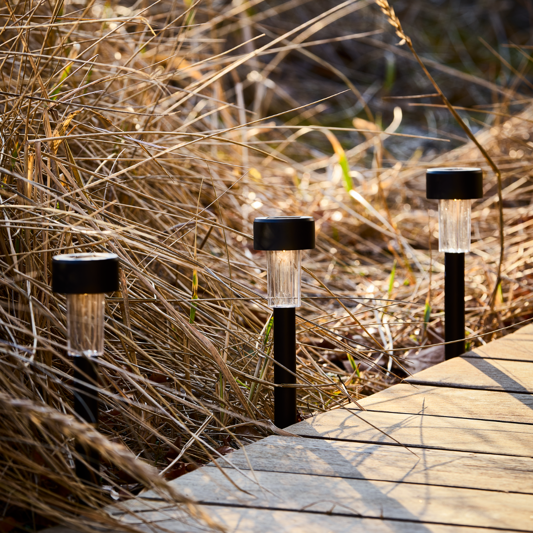 JAKTFALK solcellelampe