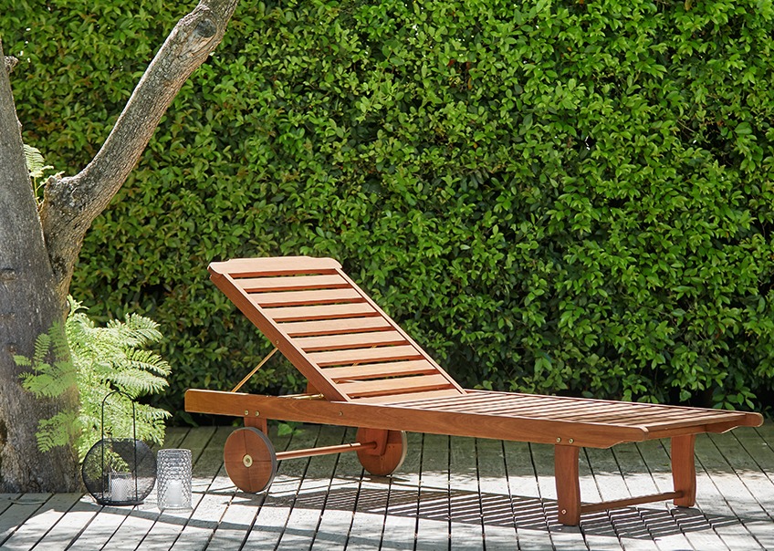 MANDAL solseng Solseng i tre på en terrasse